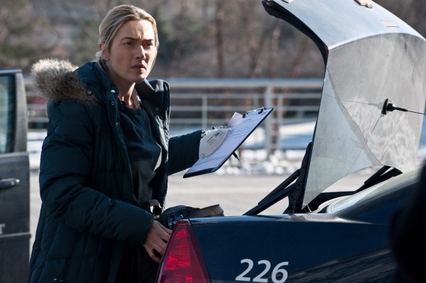 Kate-Winslet-Contagion-22