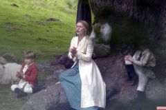 Kate-Winslet-Film-Finding-Neverland-Set-24.07.02-10