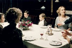 Kate-Winslet-Film-Finding-Neverland-43