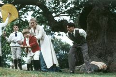Kate-Winslet-Film-Finding-Neverland-44