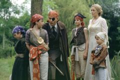 Kate-Winslet-Film-Finding-Neverland-8